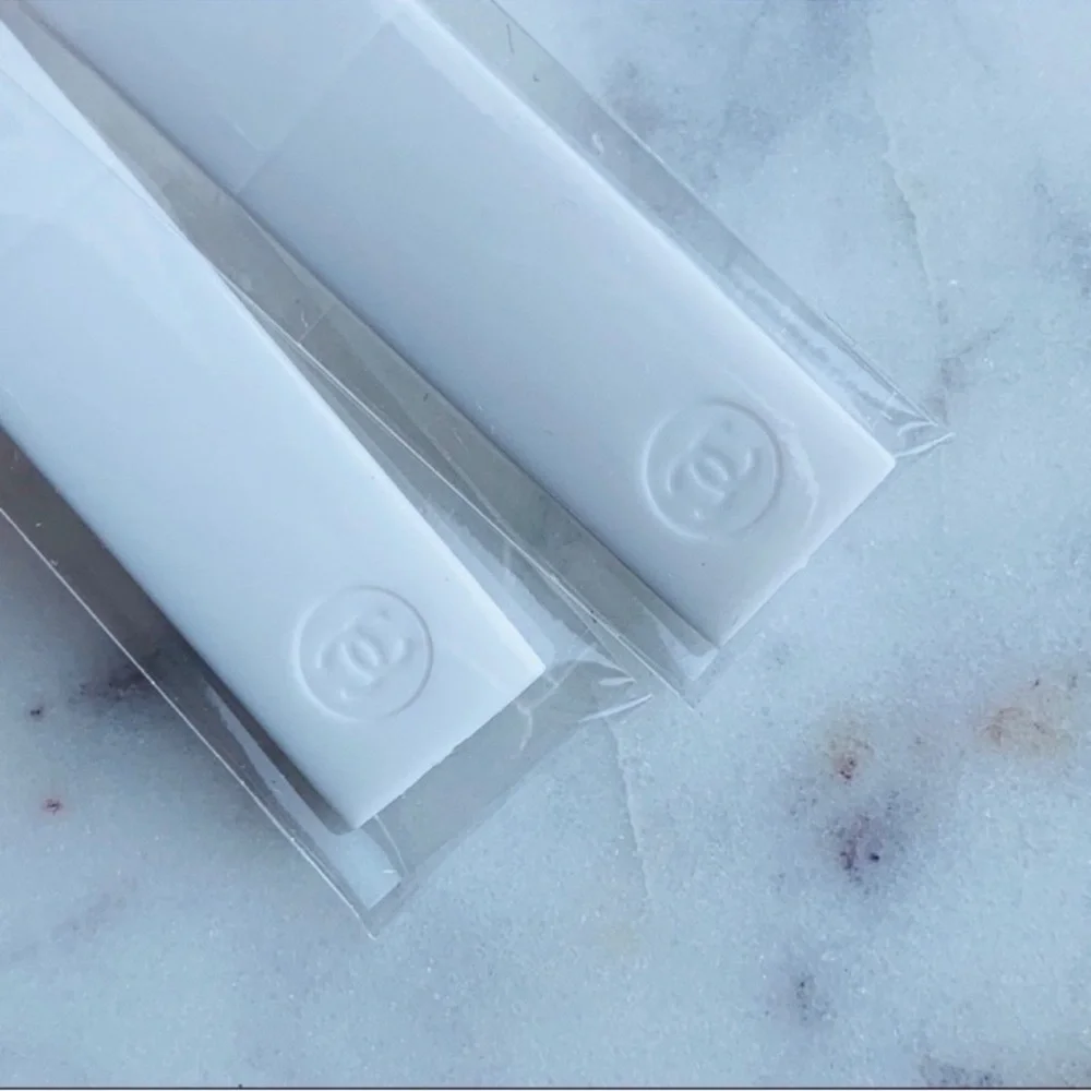 2PC Chanel skincare makeup spatula